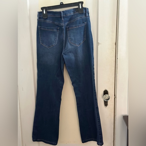 Nicole Miller High Rise Boot Cut Women’s Jeans. Size 8. - Picture 2 of 4